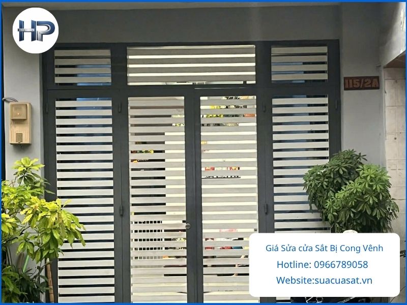 Giá Sửa cửa Sắt Bị Cong Vênh Mới Nhất 2026